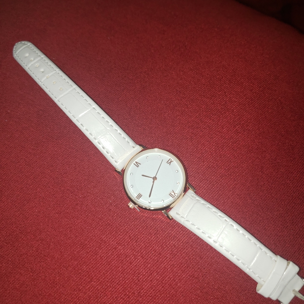 Womens watch - Picture 3 of 6